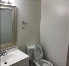 1122 N Columbus Ave in Glendale, CA - Foto de edificio - Building Photo