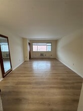 36 S Middletown Rd in Pearl River, NY - Building Photo - Building Photo