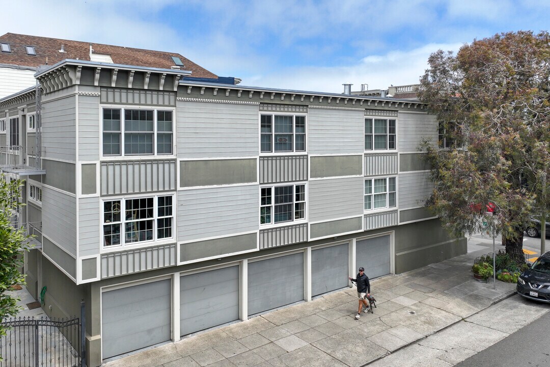 675 Cole St in San Francisco, CA - Building Photo