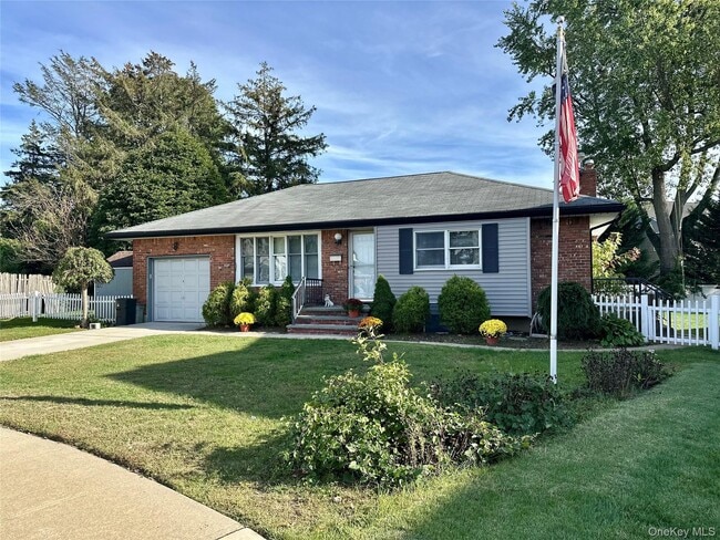 property at 8 Park Ct