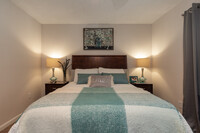 Deep River Pointe Apartments in High Point, NC - Building Photo - Interior Photo