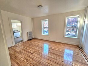 40-21 67th St in Queens, NY - Building Photo - Building Photo