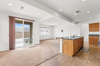 62855 Kitetail Dr in Desert Hot Springs, CA - Foto de edificio - Building Photo