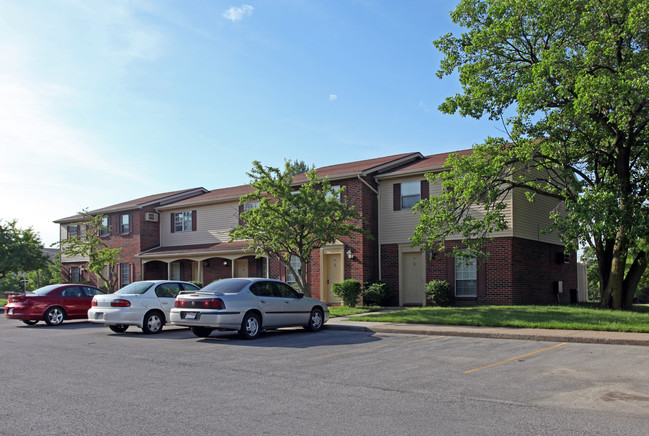 Woodruff Village in Toledo, OH - Building Photo - Building Photo