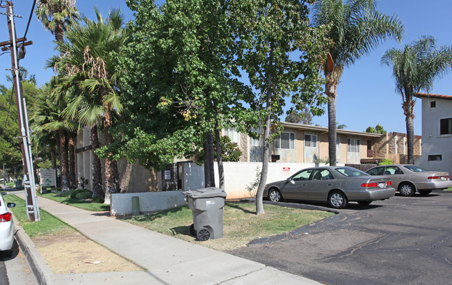 La Quinta Gardens in El Cajon, CA - Foto de edificio - Building Photo