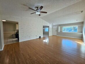 819 Glencove Ave NW in Palm Bay, FL - Building Photo - Building Photo