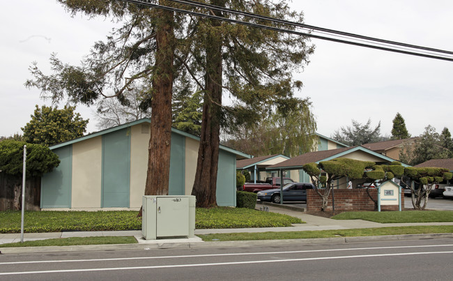 25518 Soto Rd in Hayward, CA - Building Photo - Building Photo