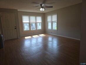 12105 Carriage Ct SE in Huntsville, AL - Building Photo - Building Photo