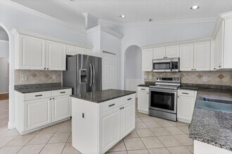 7607 Colony Lake Dr in Boynton Beach, FL - Foto de edificio - Building Photo