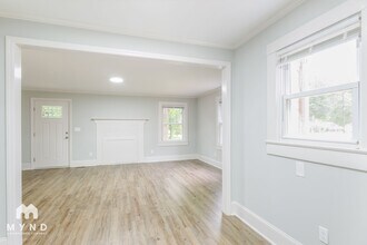 400 Cherry St in Belmont, NC - Building Photo - Building Photo