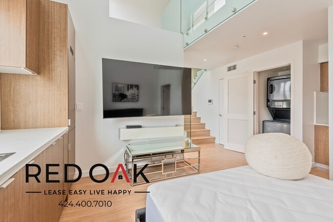 property at 11649 Mayfield Ave