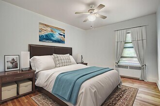 973 Rue Tait in St. Laurent, QC - Building Photo - Building Photo