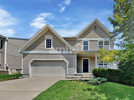 5960 Driftwood Ct in Maineville, OH - Building Photo