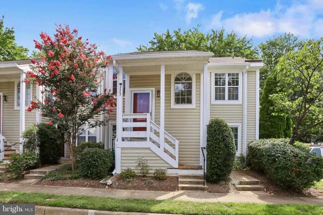 2867 Yarling Ct in Falls Church, VA - Building Photo - Building Photo