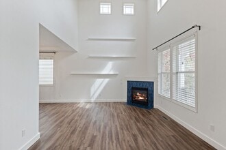14081 SW Viewpoint Ct in Portland, OR - Building Photo - Building Photo