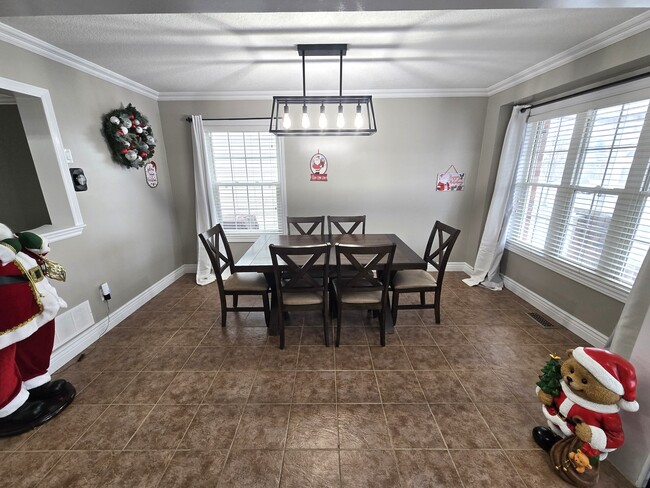 12 Shantz Av in Brantford, ON - Building Photo - Building Photo