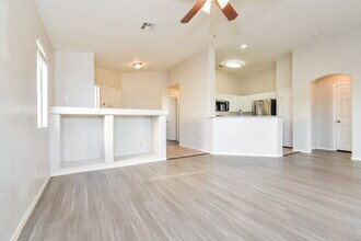 9023 Edgeworth Pl in Las Vegas, NV - Foto de edificio - Building Photo