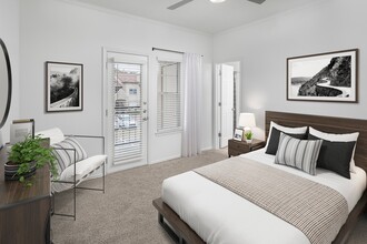 Aventura Cimarron in Irving, TX - Foto de edificio - Building Photo