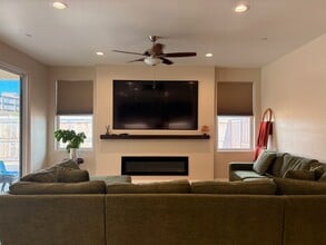 911 Orchard Hills Rd in Madera, CA - Building Photo - Building Photo