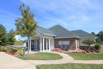 Vida Apartments in St. Charles, MO - Building Photo - Other