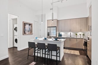 Avalon Fort Lauderdale in Fort Lauderdale, FL - Foto de edificio - Building Photo