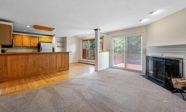 14 Midgley Ln in Worcester, MA - Foto de edificio - Building Photo