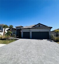 11051 Pebble Spgs Run in Ft. Myers, FL - Building Photo - Building Photo