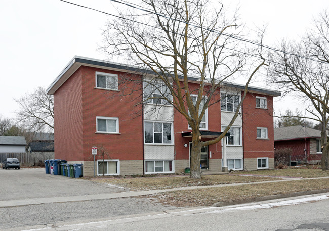 33 Julia Dr in Guelph, ON - Building Photo - Primary Photo