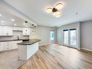 655 Columbia St in San Diego, CA - Building Photo - Building Photo
