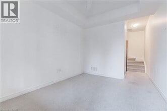 362 Plains Rd E in Burlington, ON - Building Photo - Building Photo