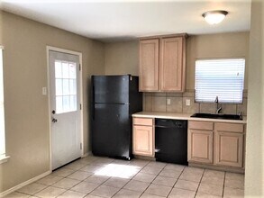 20003 Mammoth Falls Dr in Tomball, TX - Building Photo - Building Photo