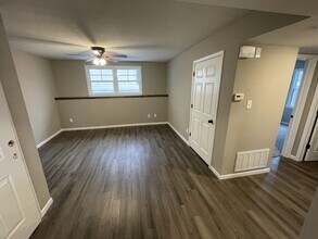 1708 Kentucky St in Lawrence, KS - Building Photo - Building Photo