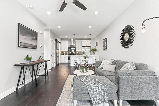 property at 1513 Oak St