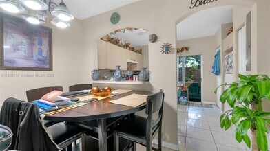 2993 W 80th St in Hialeah, FL - Building Photo - Building Photo