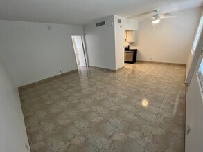 3220 NE 10th St in Pompano Beach, FL - Building Photo - Building Photo