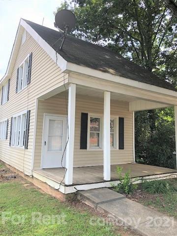 136 E South St in Albemarle, NC - Foto de edificio - Building Photo