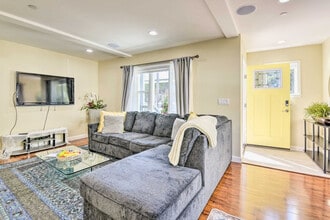 532 52nd St in Oakland, CA - Building Photo - Building Photo