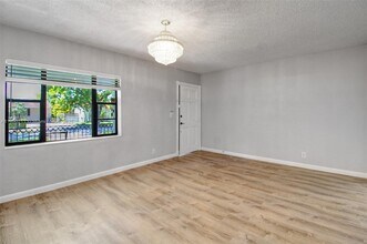 5921 SW 13th Terrace in West Miami, FL - Building Photo - Building Photo