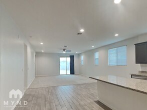 815 N 109th Dr in Avondale, AZ - Building Photo - Building Photo