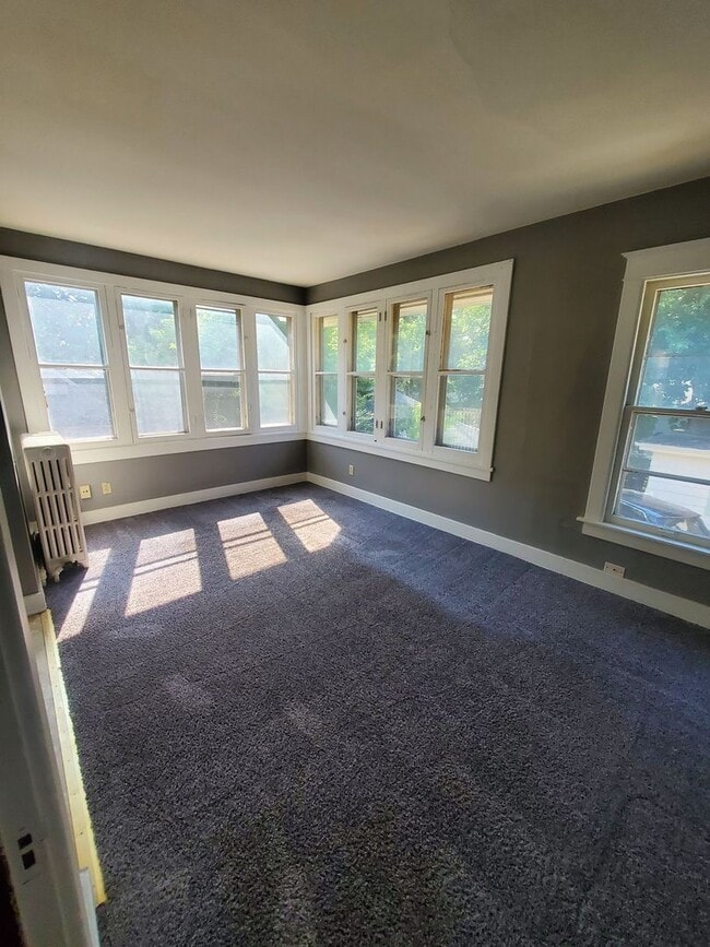 135-137 Garfield Ave