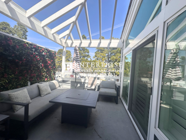 257 Chesterfield in Newport Beach, CA - Building Photo - Building Photo