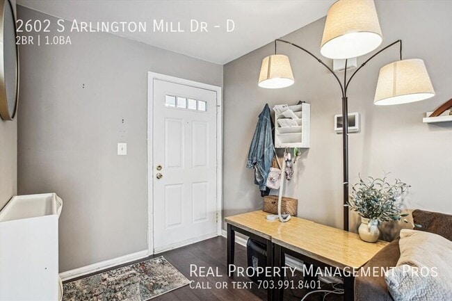 2602 S Arlington Mill Dr in Arlington, VA - Foto de edificio - Building Photo