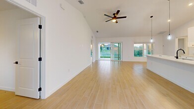 2028 NE 6th Ave in Cape Coral, FL - Building Photo - Building Photo