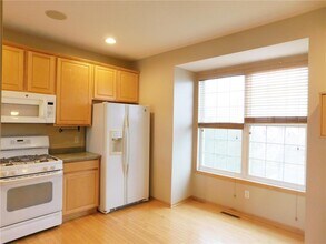 4723 Woodland Ave in Shakopee, MN - Building Photo - Building Photo