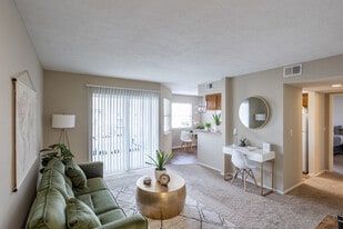 The Summit at Cane Ridge in Antioch, TN - Building Photo