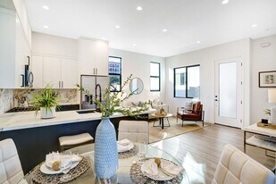 2041-49 Diamond St in San Diego, CA - Building Photo