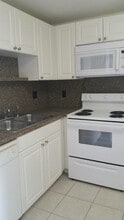 1501 Crescent Cir in North Palm Beach, FL - Building Photo - Building Photo