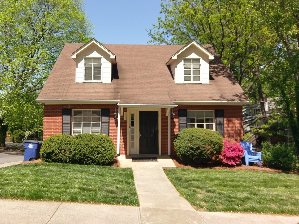 1015 Carolina Ave NW-Unit -3 in Winston-Salem, NC - Building Photo