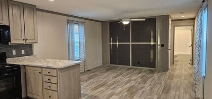 2415 Catalpa St in Liberty, MO - Building Photo - Building Photo