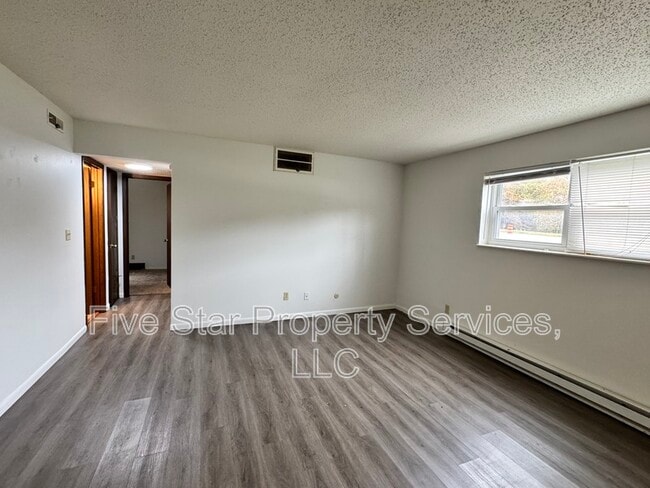 property at 2070 W Washington St